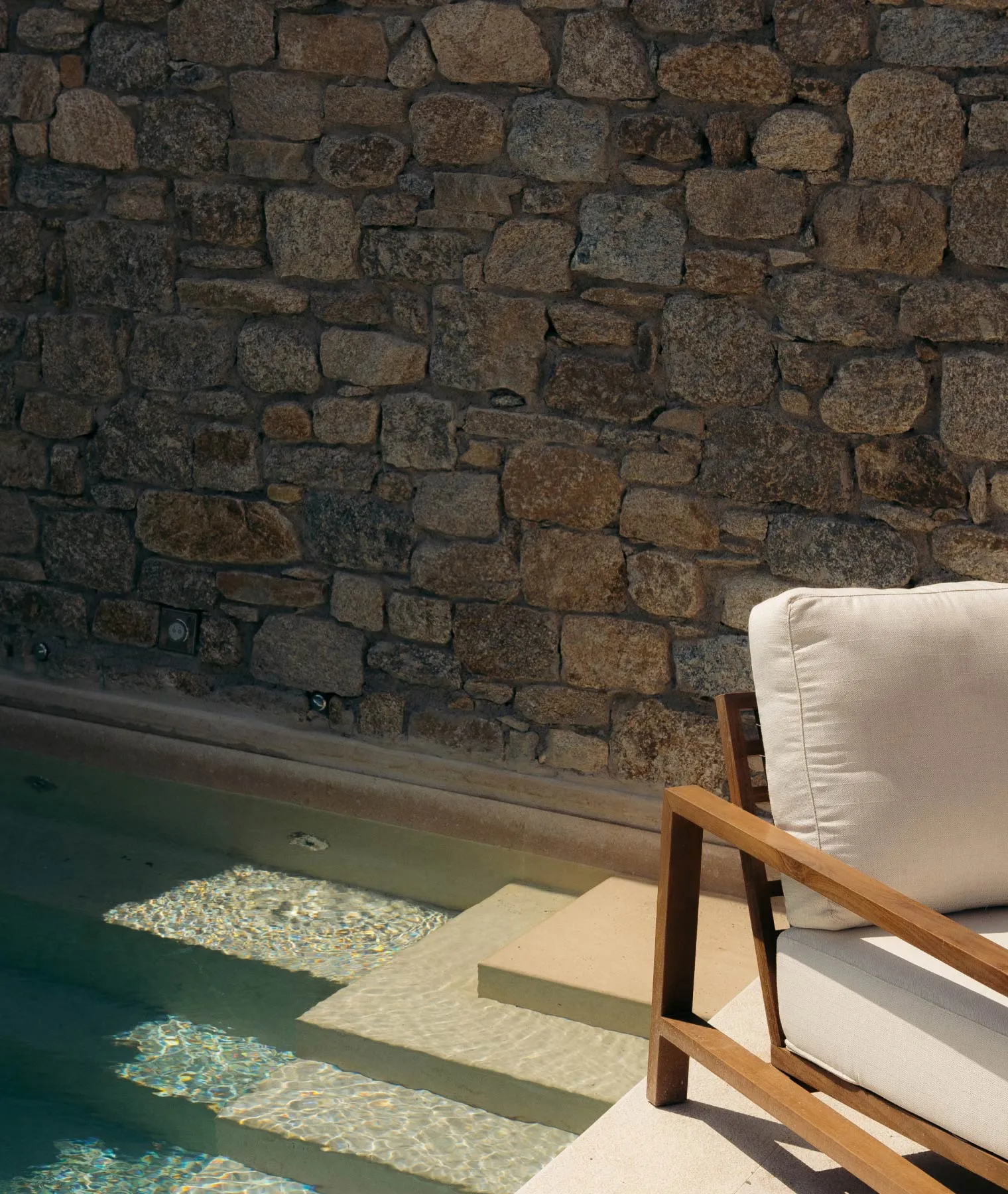 Premium Pool Sea Suite